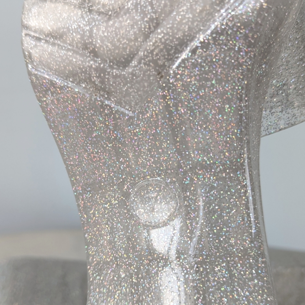 Crown & Ivy Women's Clear Silver Glitter Jelly Slip On Sandals - Picture 4 of 11